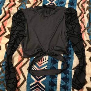 Selling because too big on me